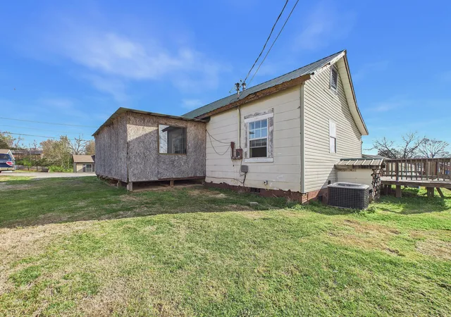 image of 605 Bennett Street, Sweetwater, TN 37874 | MLS# 3338273