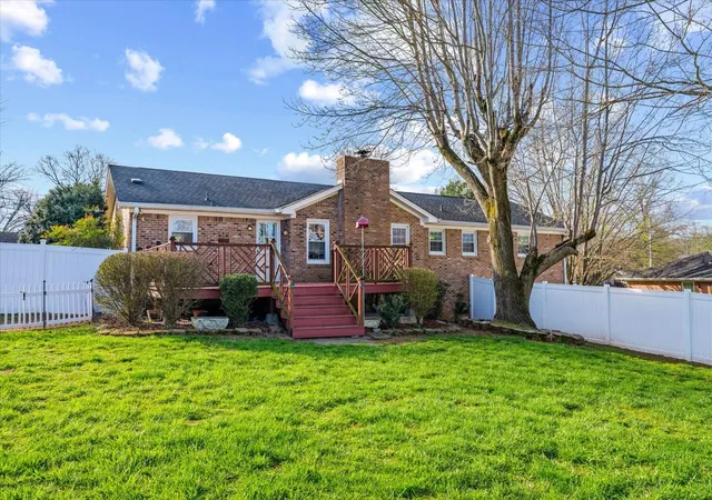 Photo 3 of Single family home for sale at 510 Hemingway Dr, Columbia, TN 38401 | MLS# 3155428 | Listing updated on 2026-09-23