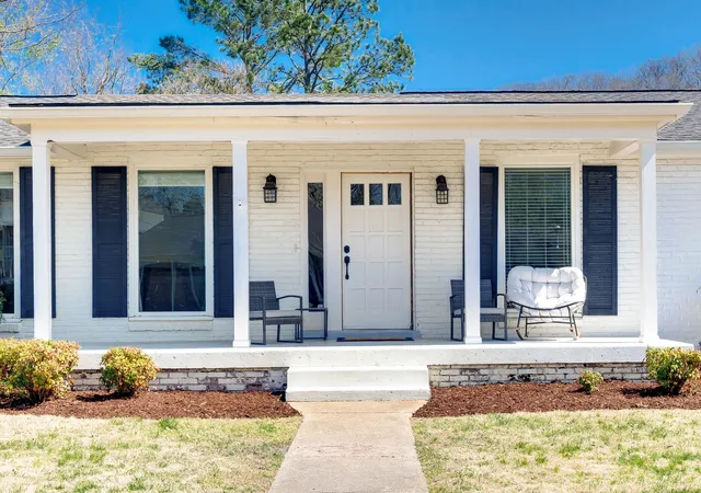 5th image of 900 Neuhoff Ln, Nashville, TN 37205 | MLS# 3160011