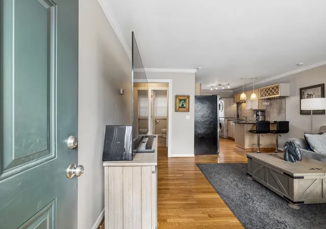Listing Photo 4 - Condo for sale in building located at 854 Kirkwood Ave, Nashville, TN 37204 - Unit #A