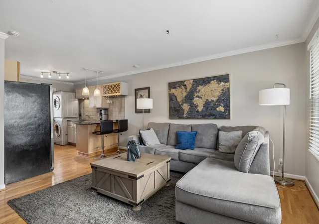 Listing Photo 5 - Condo for sale in building located at 854 Kirkwood Ave, Nashville, TN 37204 - Unit #A