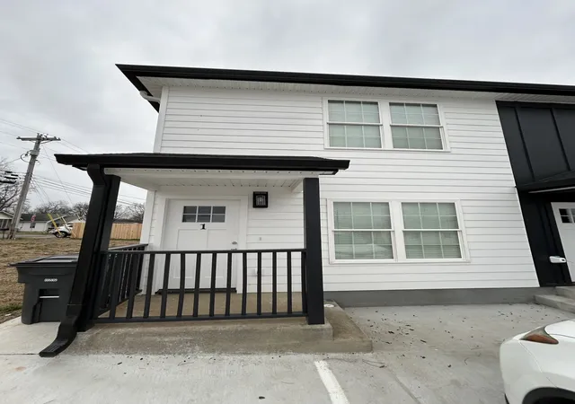 1st image of 112 Martin St, Mc Minnville, TN 37110 | MLS# 3159072