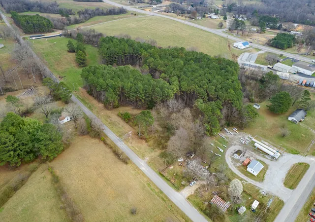 Homes for sale in Loretto, TN | 492 Old Jackson Hwy, Loretto, TN 38469 | MLS# 3155609