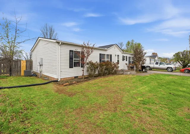 Homes for sale in Gallatin, TN | 118 Shawn Dr, Gallatin, TN 37066 | MLS# 3155949