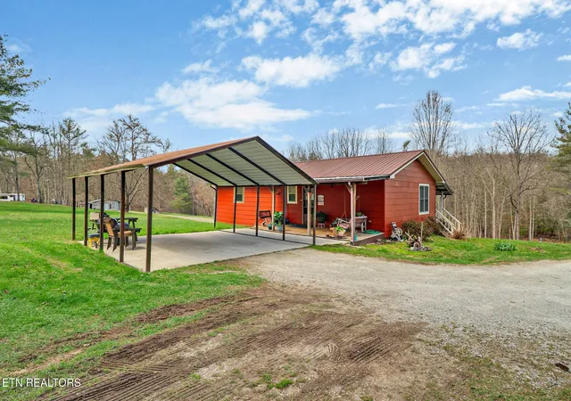 Homes for sale in Robbins, TN | 239 Doc Huling Rd, Robbins, TN 37852 | MLS# 3155703