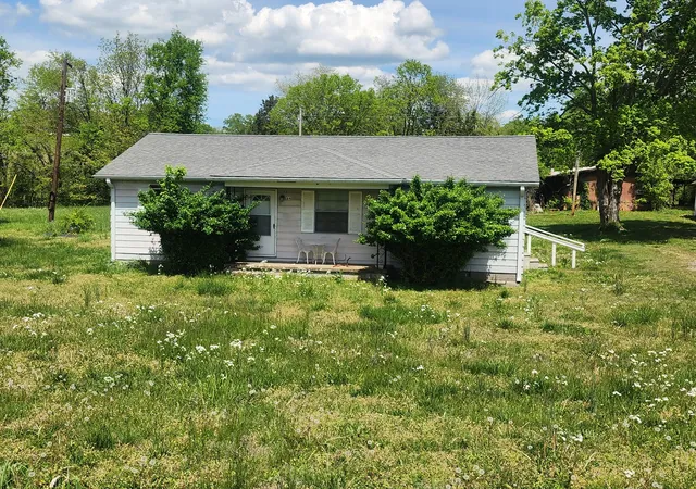 Photo 2 of Single family home for sale at 76 Boyds Landing Rd, Cadiz, KY 42211 | MLS# 3155787 | Listing updated on 2026-10-06