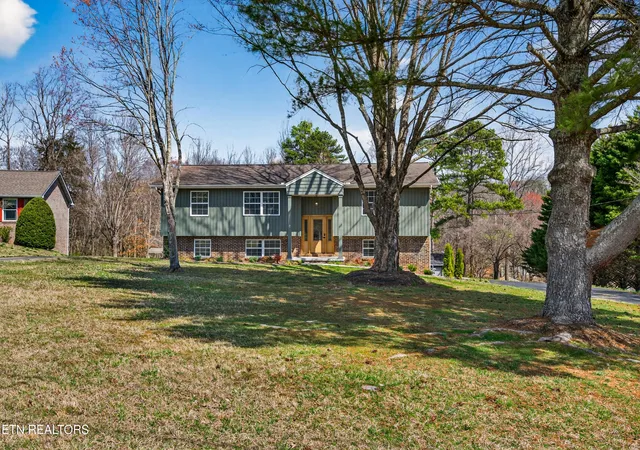 1st image of 1205 Hoss Rd, Powell, TN 37849 | MLS# 3270239