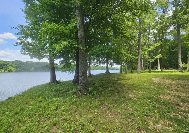 Homes for sale in Clifton, TN | 2615 Col James Hardin Dr, Clifton, TN 38425 | MLS# 3156142