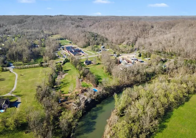 Homes for sale in Kingston Springs, TN | 169 W Kingston Springs Rd, Kingston Springs, TN 37082 | MLS# 3155993