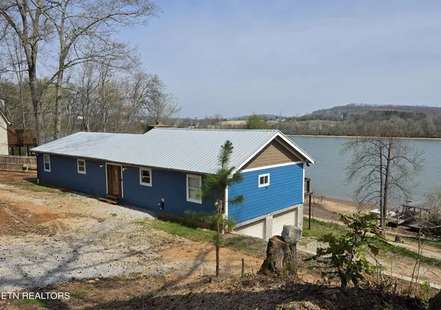 1st image of 269 Lakeshore Vista Dr, Kingston, TN 37763 | MLS# 3156003