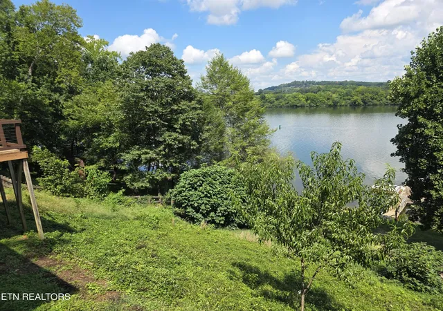 5th image of 269 Lakeshore Vista Dr, Kingston, TN 37763 | MLS# 3156003