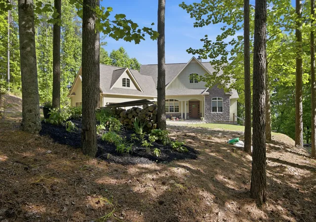Homes for sale in South Pittsburg, TN | 460 Cross Creek Dr, South Pittsburg, TN 37380 | MLS# 3156090