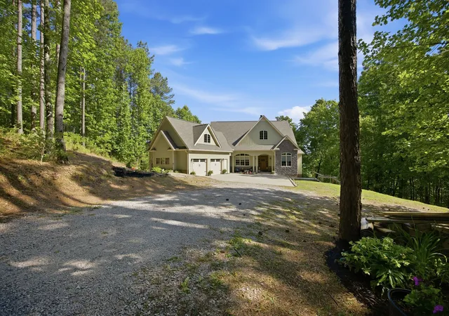 Homes for sale in South Pittsburg, TN | 460 Cross Creek Dr, South Pittsburg, TN 37380 | MLS# 3156090
