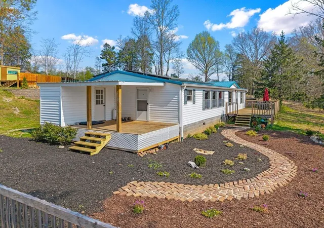 3rd image of 196 Southside Road, Sweetwater, TN 37874 | MLS# 3156643