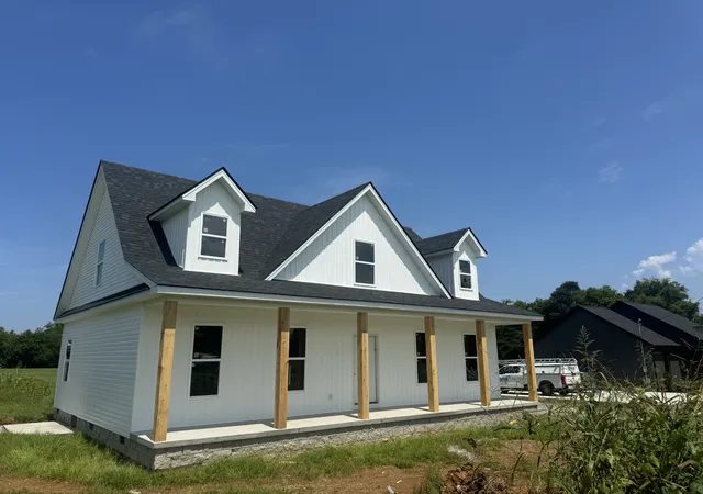 3rd image of 2110 Laws Hill Cir, Lewisburg, TN 37091 | MLS# 3156130