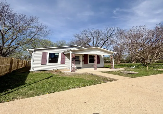 Homes for sale in Lawrenceburg, TN | 903 2nd Ave, Lawrenceburg, TN 38464 | MLS# 3158697