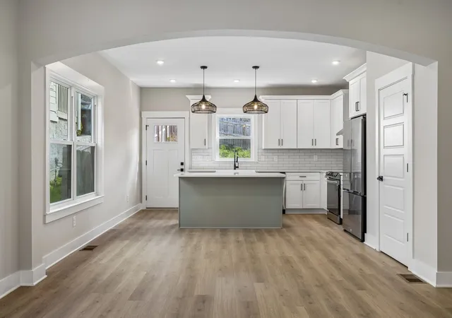 Photo 1 of Single family home for sale at 2212 18th Avenue N, Nashville, TN 37208 | MLS# 3160119 | Listing updated on 2026-08-31
