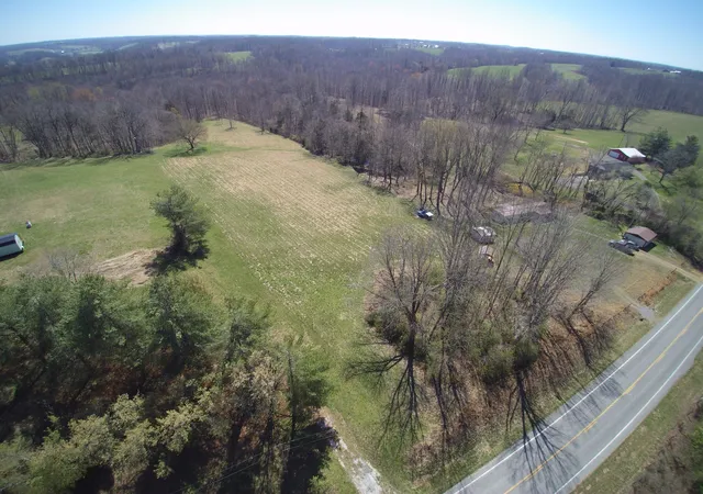 Photo 2 of Manufactured home for sale at 10974 Galen Rd, Lafayette, TN 37083 | MLS# 3156372 | Listing updated on 2026-09-01