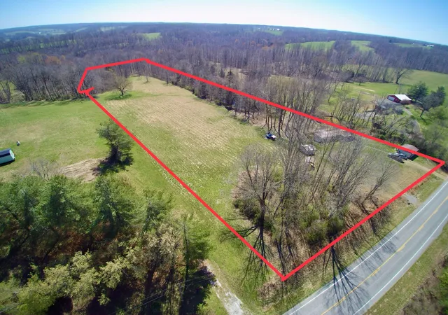 Manufactured home for sale at 10974 Galen Rd, Lafayette, TN 37083 | MLS# 3156372