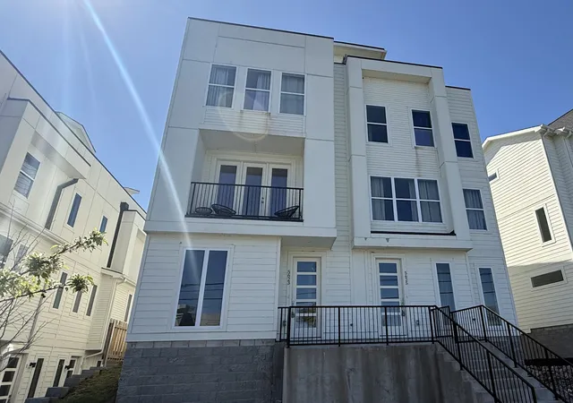1st image of 5625 Lenox Ave, Nashville, TN 37209 | MLS# 3159665
