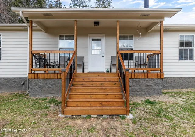 Homes for sale in Sevierville, TN | 393 Lane Hollow Rd, Sevierville, TN 37876 | MLS# 3156354