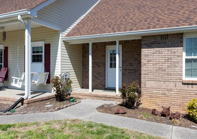 Photo 4 of Single family home for sale at 503 Cedar Brk Dr, White House, TN 37188 | MLS# 3159299 | Listing updated on 2026-08-30