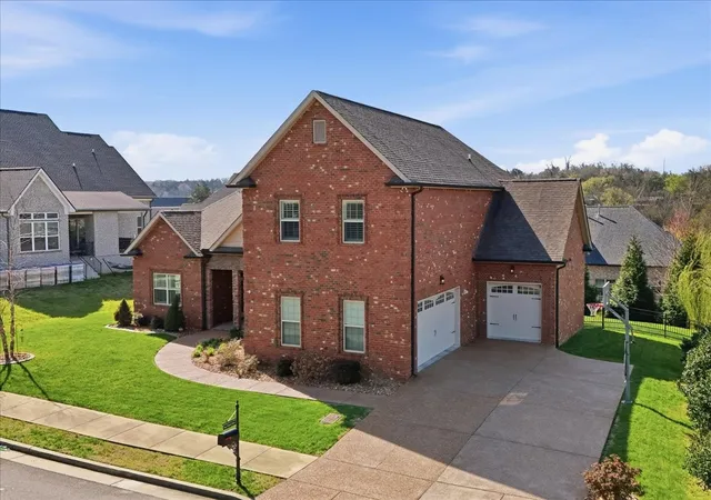 Photo 2 of Single family home for sale at 604 Pickett Dr, Hermitage, TN 37076 | MLS# 3158560 | Listing updated on 2026-08-27