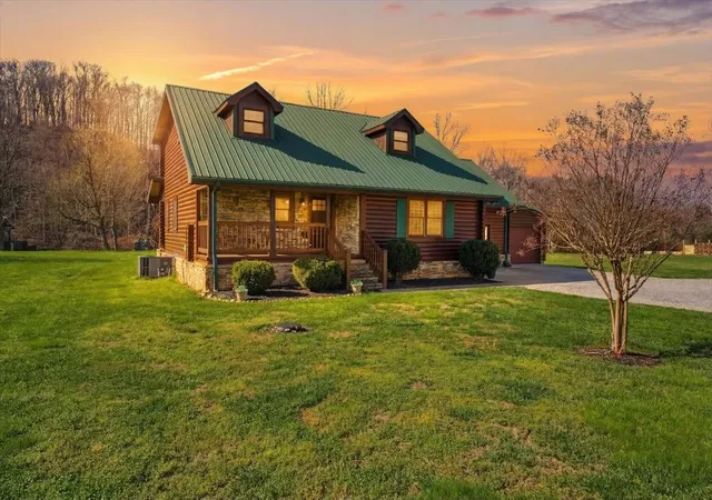 Photo 1 of Single family home for sale at 854 Holston Shrs Dr, Rutledge, TN 37861 | MLS# 3156463 | Listing updated on 2026-04-13