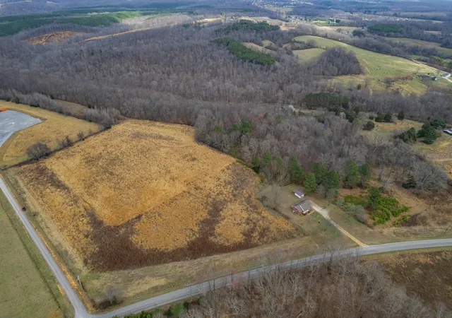 Photo 3 of House for sale at 1 Busby Rd, Loretto, TN 38469 | MLS# 3158398 | Listing updated on 2026-06-30