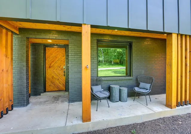 3rd image of 930 Downey Dr, Nashville, TN 37205 | MLS# 3156535