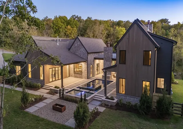 Photo 3 of Mansion for sale at 8004 Wilder Pass, Arrington, TN 37014 | MLS# 3163922 | Listing updated on 2026-10-07