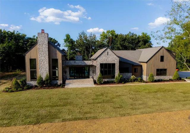 Photo 3 of Single family home for sale at 8004 Wilder Pass, Arrington, TN 37014 | MLS# 3163922 | Listing updated on 2026-09-21