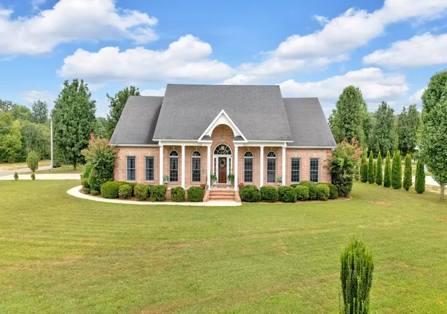 Homes for sale in Estill Springs, TN | 594 Waters Edge Dr, Estill Springs, TN 37330 | MLS# 3164618