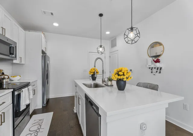 5th image of 1677 54Th Ave N #338, Nashville, TN 37209 | MLS# 3158599