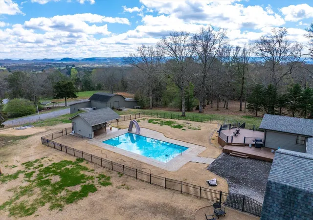 Homes for sale in Englewood, TN | 209 County Road 576, Englewood, TN 37329 | MLS# 3223289