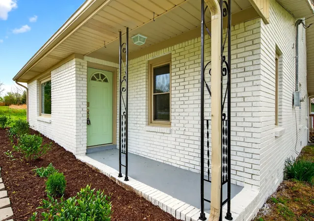 1st image of 946 Clearview Rd, Cottontown, TN 37048 | MLS# 3159935