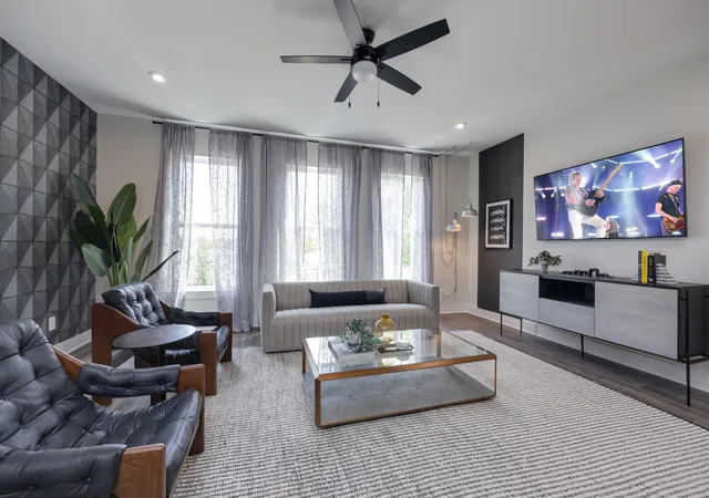 3rd image of 5621 Lenox Ave #2, Nashville, TN 37209 | MLS# 3159558