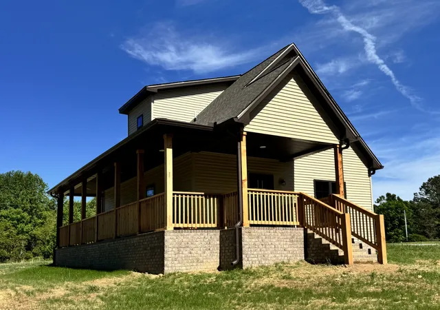 Photo 3 of Single family home for sale at 224 Redbird Ln, Lafayette, TN 37083 | MLS# 3186829 | Listing updated on 2026-05-03