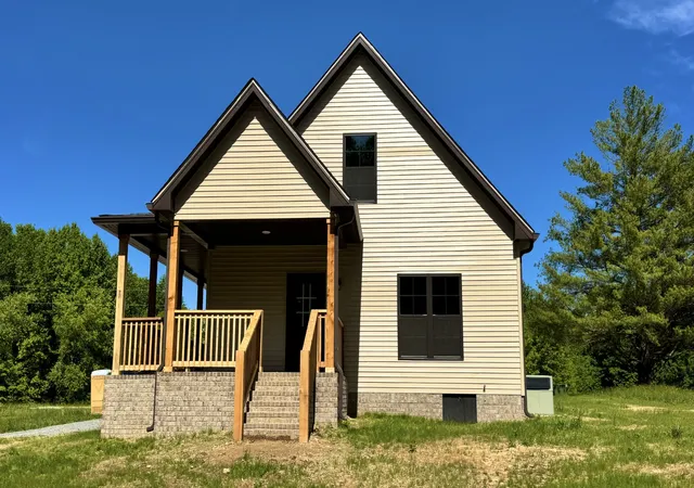 Photo 4 of Single family home for sale at 224 Redbird Ln, Lafayette, TN 37083 | MLS# 3186829 | Listing updated on 2026-05-03