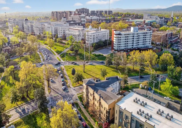 Homes for sale in Nashville, TN | 1700 Belcourt Ave #301, Nashville, TN 37212 | MLS# 3171345