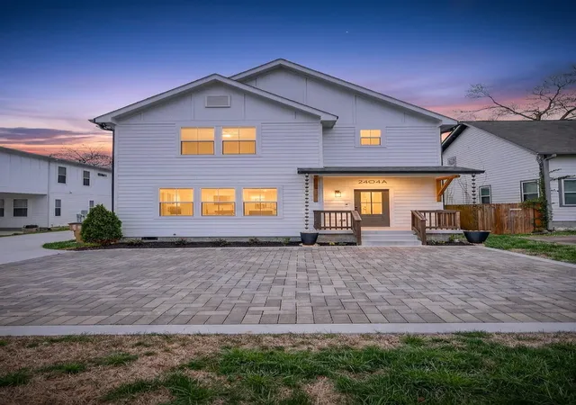 2nd image of 2404a Middle St, Nashville, TN 37208 | MLS# 3158914