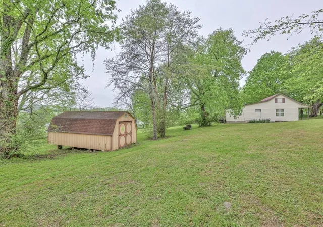 Photo 3 of Single family home for sale at 248 Old Flt Crk Rd, Shelbyville, TN 37160 | MLS# 3159824 | Listing updated on 2026-09-23