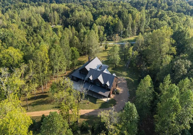 Photo 2 of Mansion for sale at 7501 Ivorybill Ln, Franklin, TN 37064 | MLS# 3159231 | Listing updated on 2026-03-25