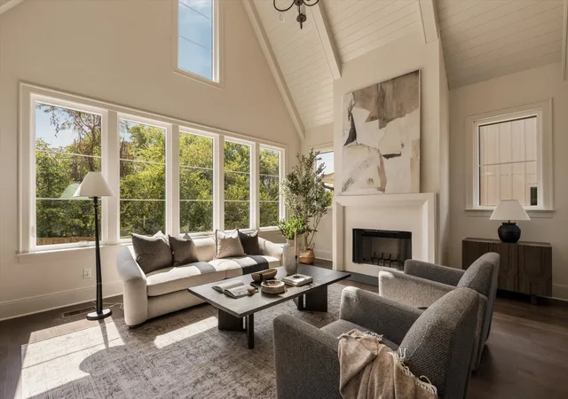 Photo 3 of Single family home for sale at 531 Highcrest Dr, Nashville, TN 37211 | MLS# 3272172 | Listing updated on 2026-09-19