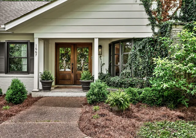 2nd image of 1667 Simpson Dr, Clarksville, TN 37043 | MLS# 3178377