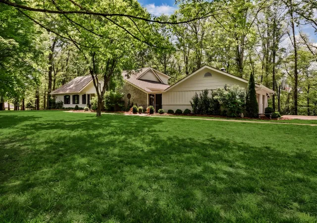 4th image of 1667 Simpson Dr, Clarksville, TN 37043 | MLS# 3178377