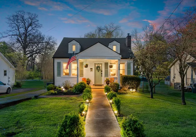 Photo 2 of Single family home for sale at 308 5th Avenue, Columbia, TN 38401 | MLS# 3165322 | Listing updated on 2026-05-09