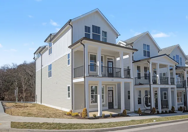 2nd image of 135 Stella Dr, Nashville, TN 37209 | MLS# 3160131