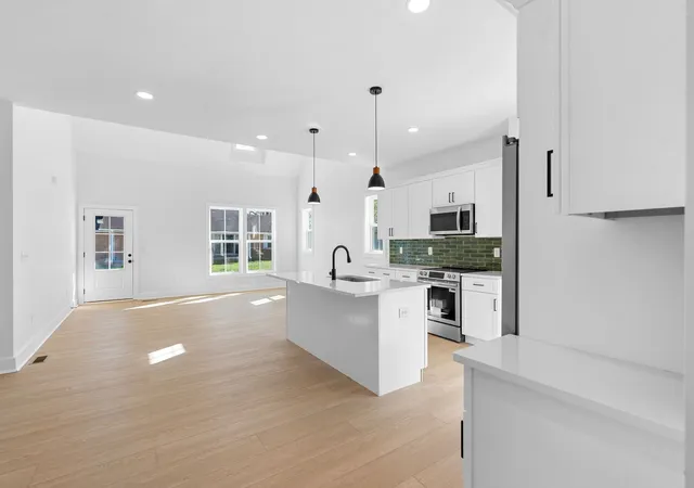 Photo 2 of Single family home for sale at 930 Glass St, Franklin, TN 37064 | MLS# 3159868 | Listing updated on 2026-09-03