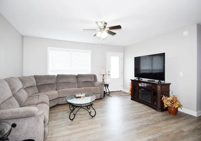 Photo 3 of Single family home for sale at 345 Marrell St, Gallatin, TN 37066 | MLS# 3250624 | Listing updated on 2026-09-01